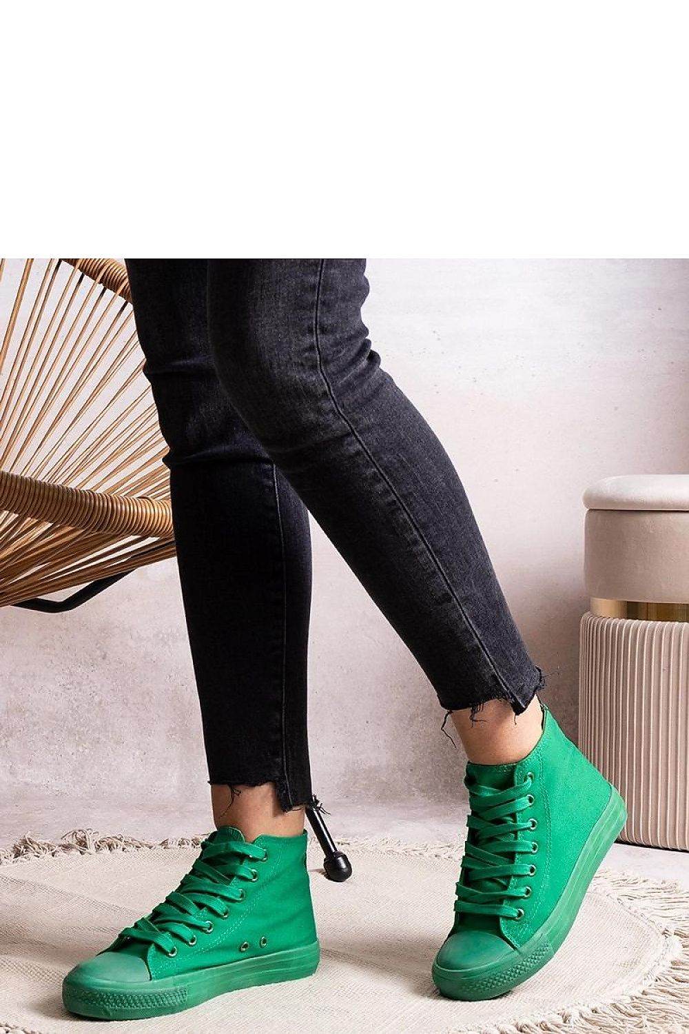 Sneakers Model 207214 Solea - Stay Covered