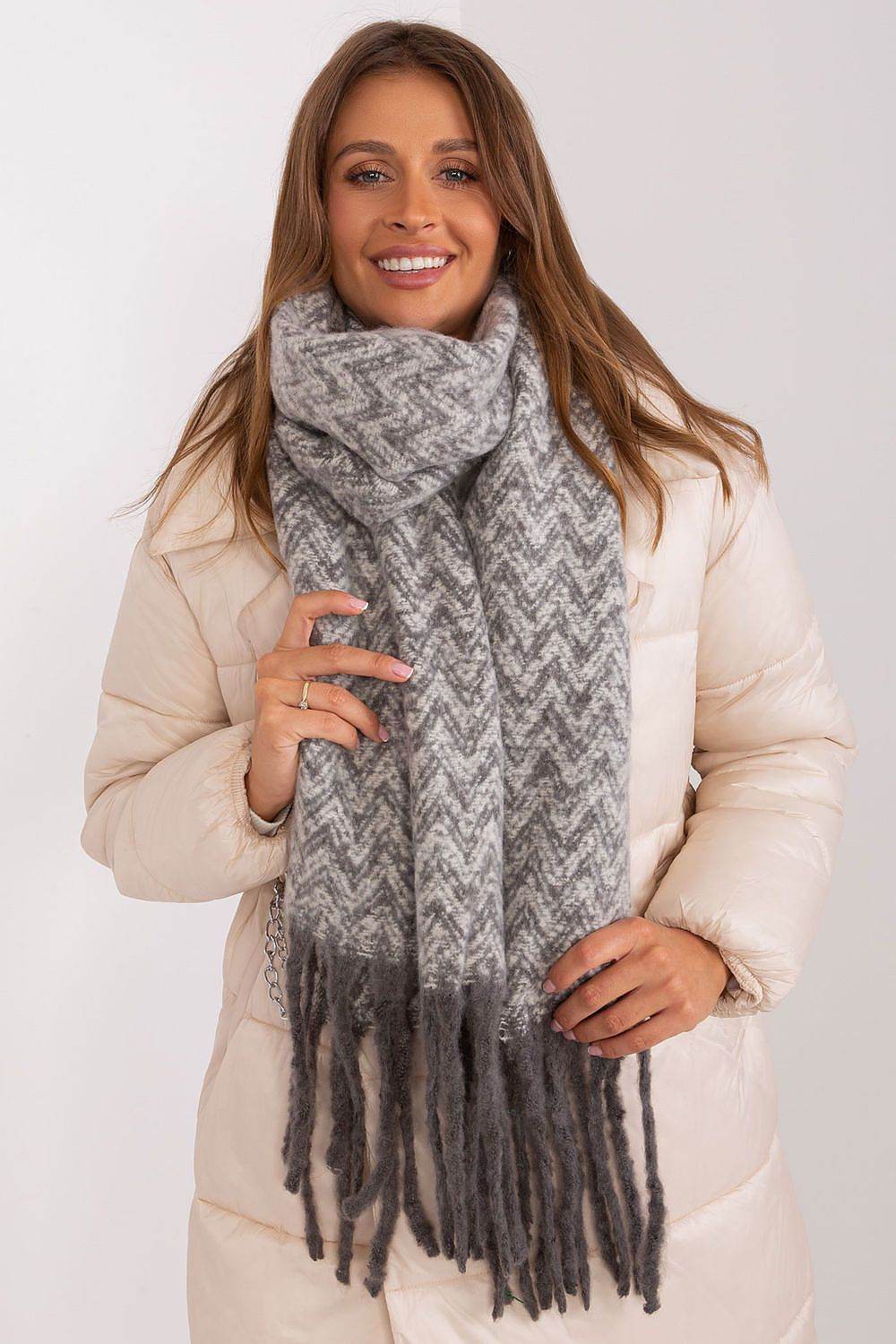 Schal Model 189231 AT - Stay Covered