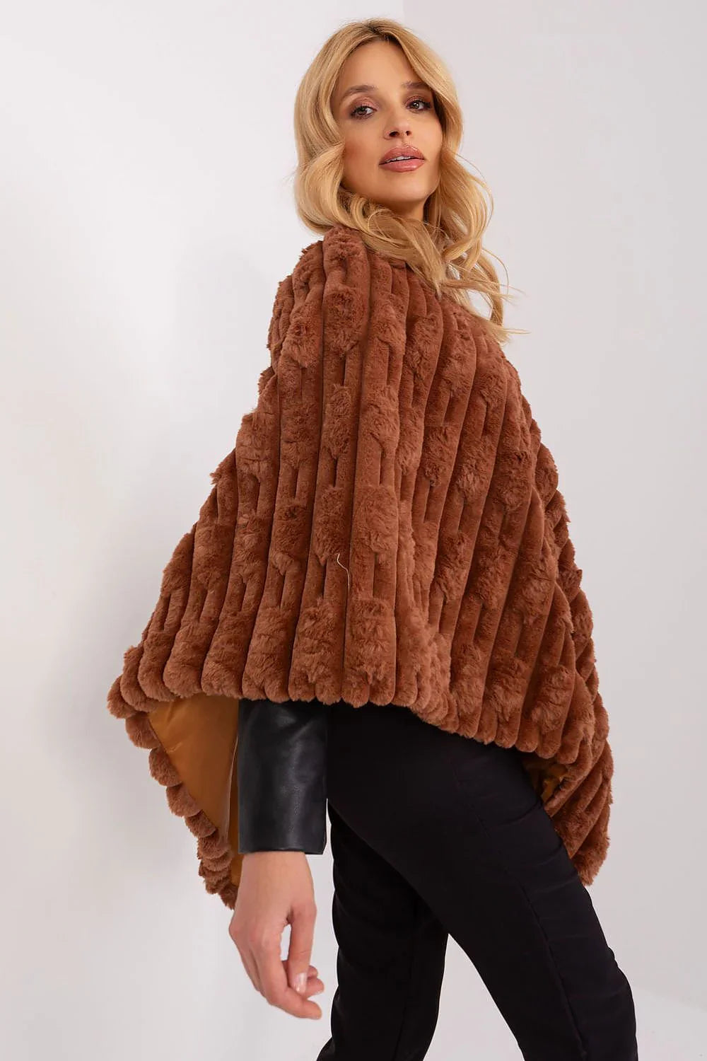 Poncho Model 190855 AT - Stay Covered