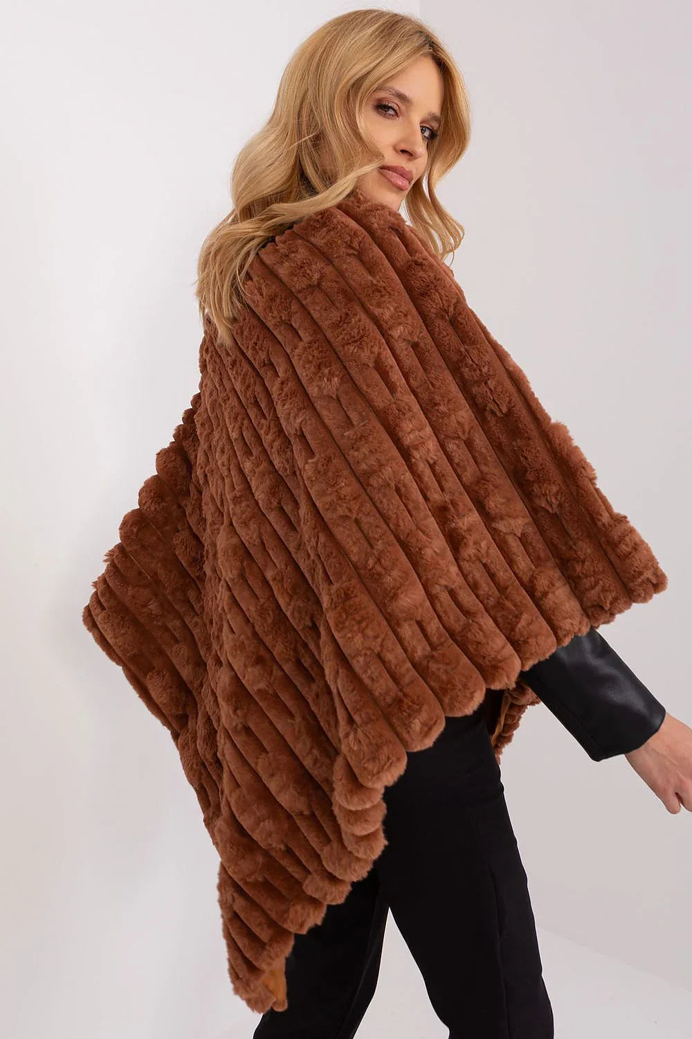 Poncho Model 190855 AT - Stay Covered