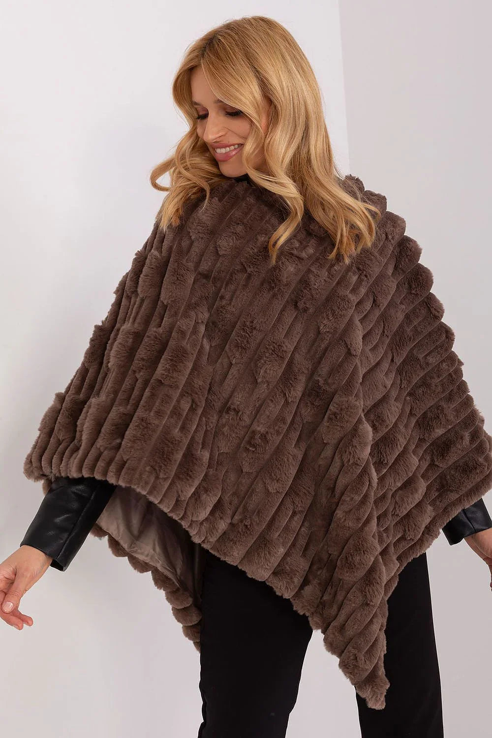 Poncho Model 190855 AT - Stay Covered