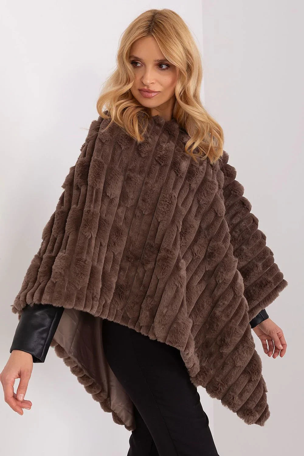 Poncho Model 190855 AT - Stay Covered