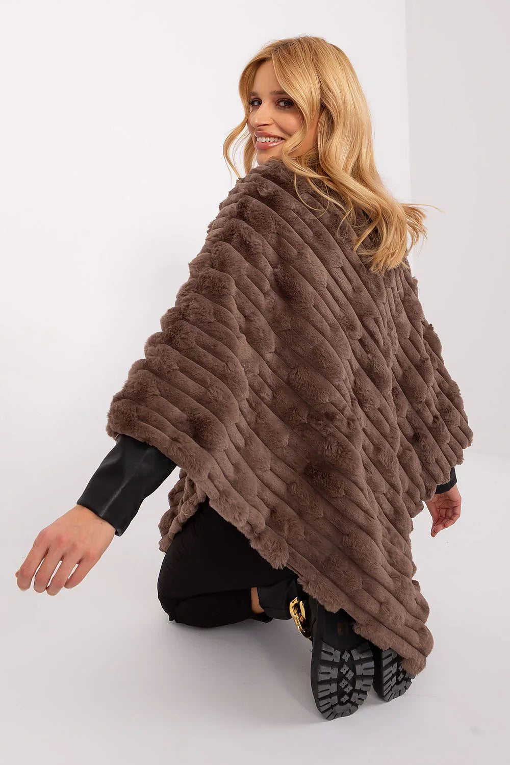Poncho Model 190855 AT - Stay Covered