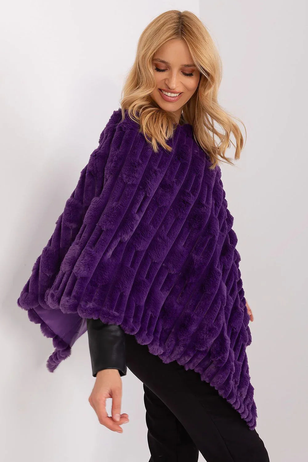 Poncho Model 190855 AT - Stay Covered
