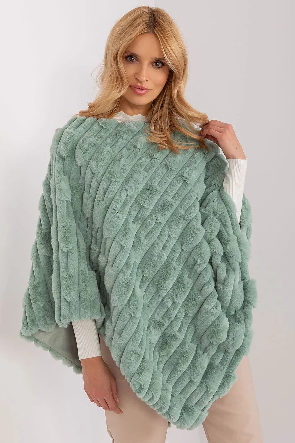 Poncho Model 190855 AT - Stay Covered