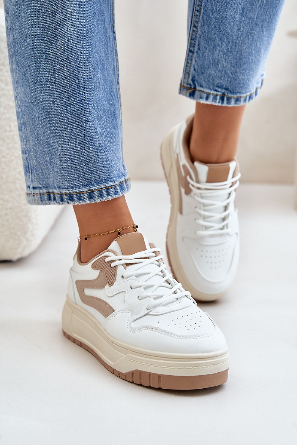  Sportliche Schuhe auf Plattform model 201046 Step in style 