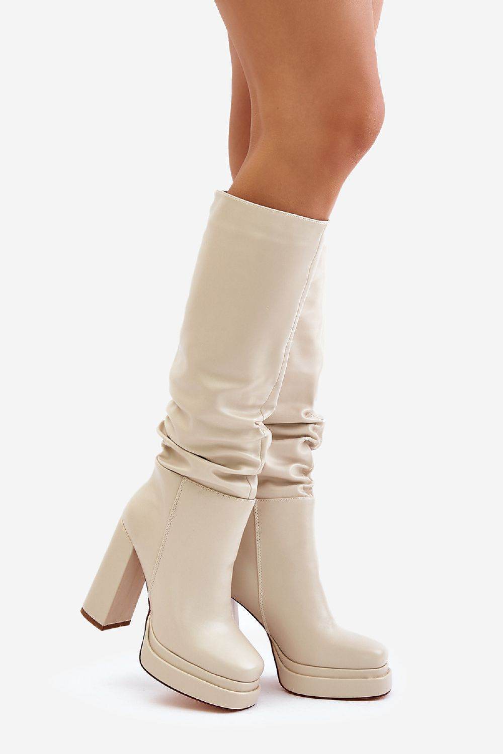 Stiefel mit Absätzen Model 202603 Step in style - Stay Covered