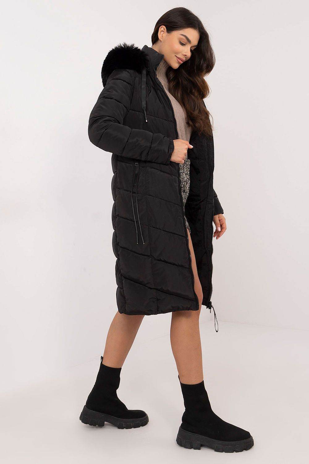 Jacke Model 203081 Factory Price - Stay Covered