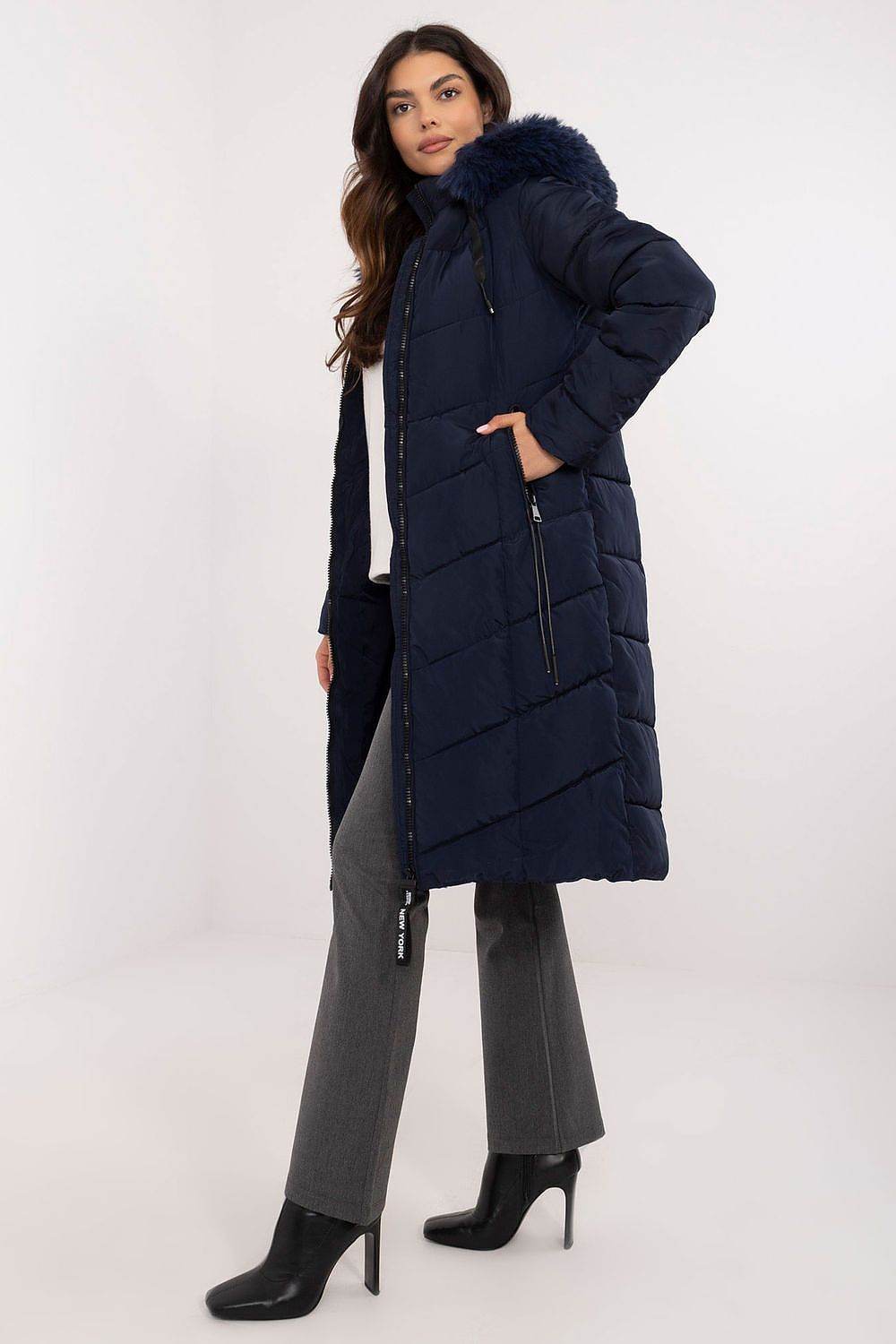 Jacke Model 203081 Factory Price - Stay Covered