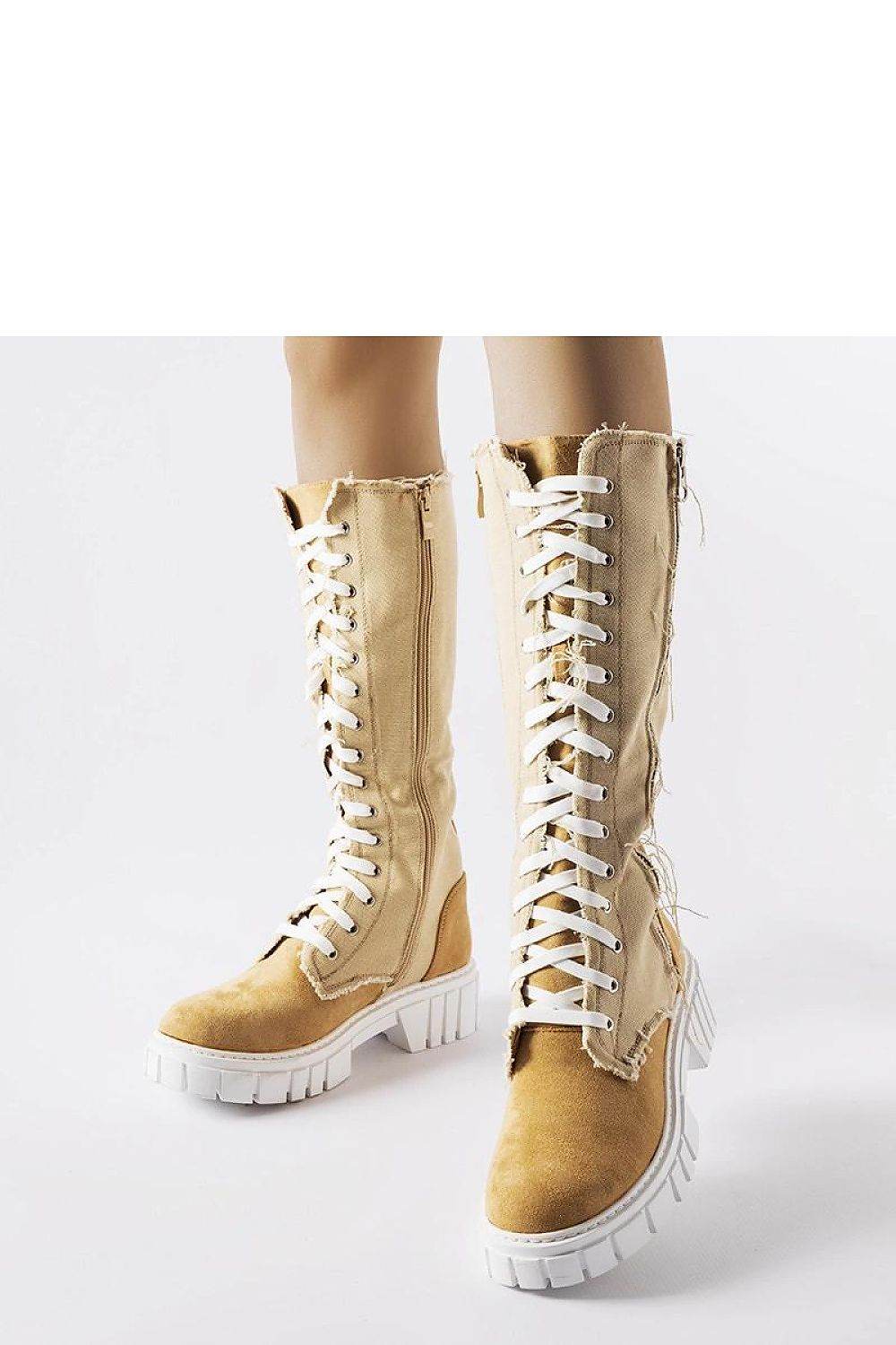 Stiefel Model 204750 Solea - Stay Covered