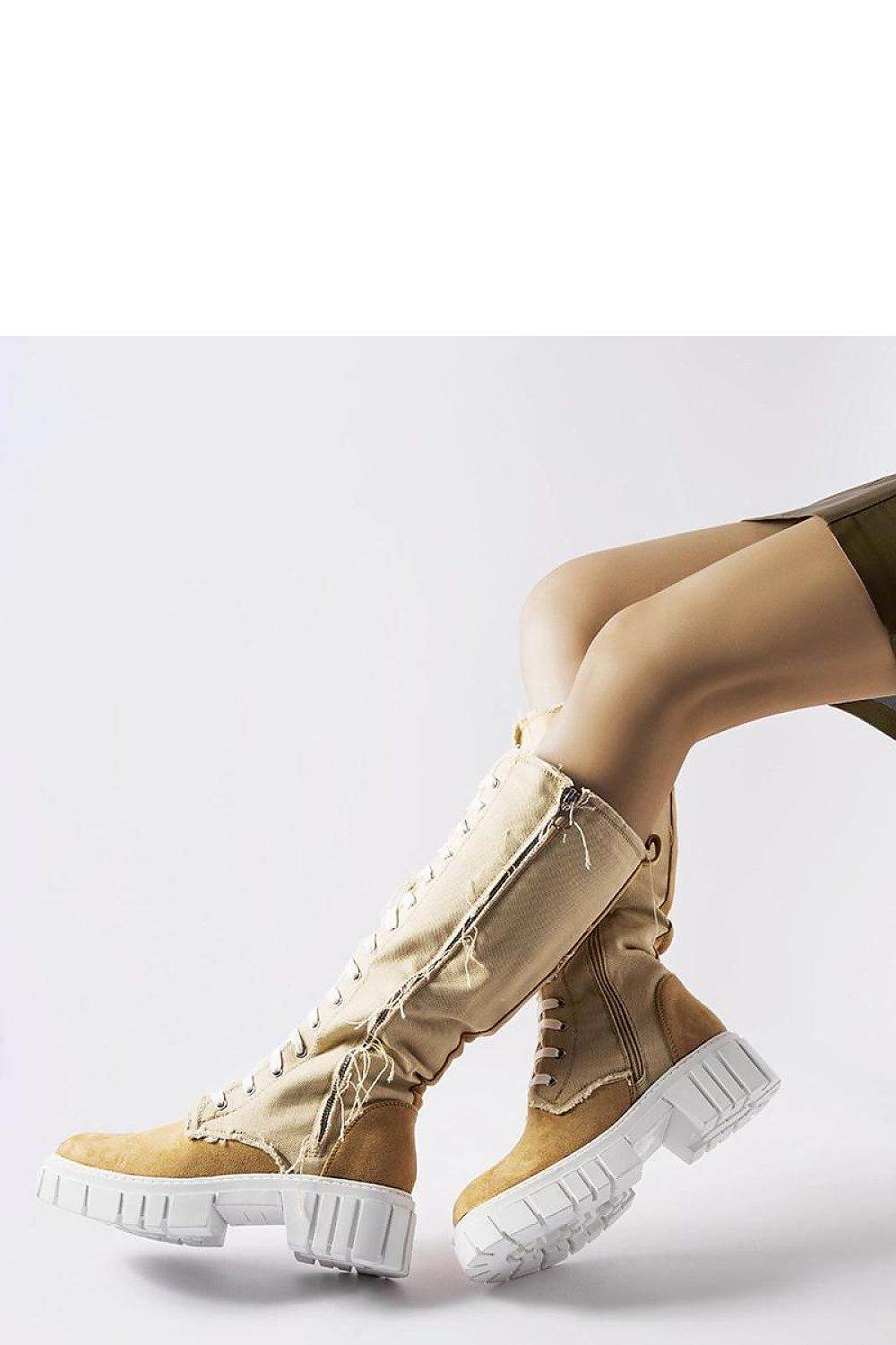 Stiefel Model 204750 Solea - Stay Covered