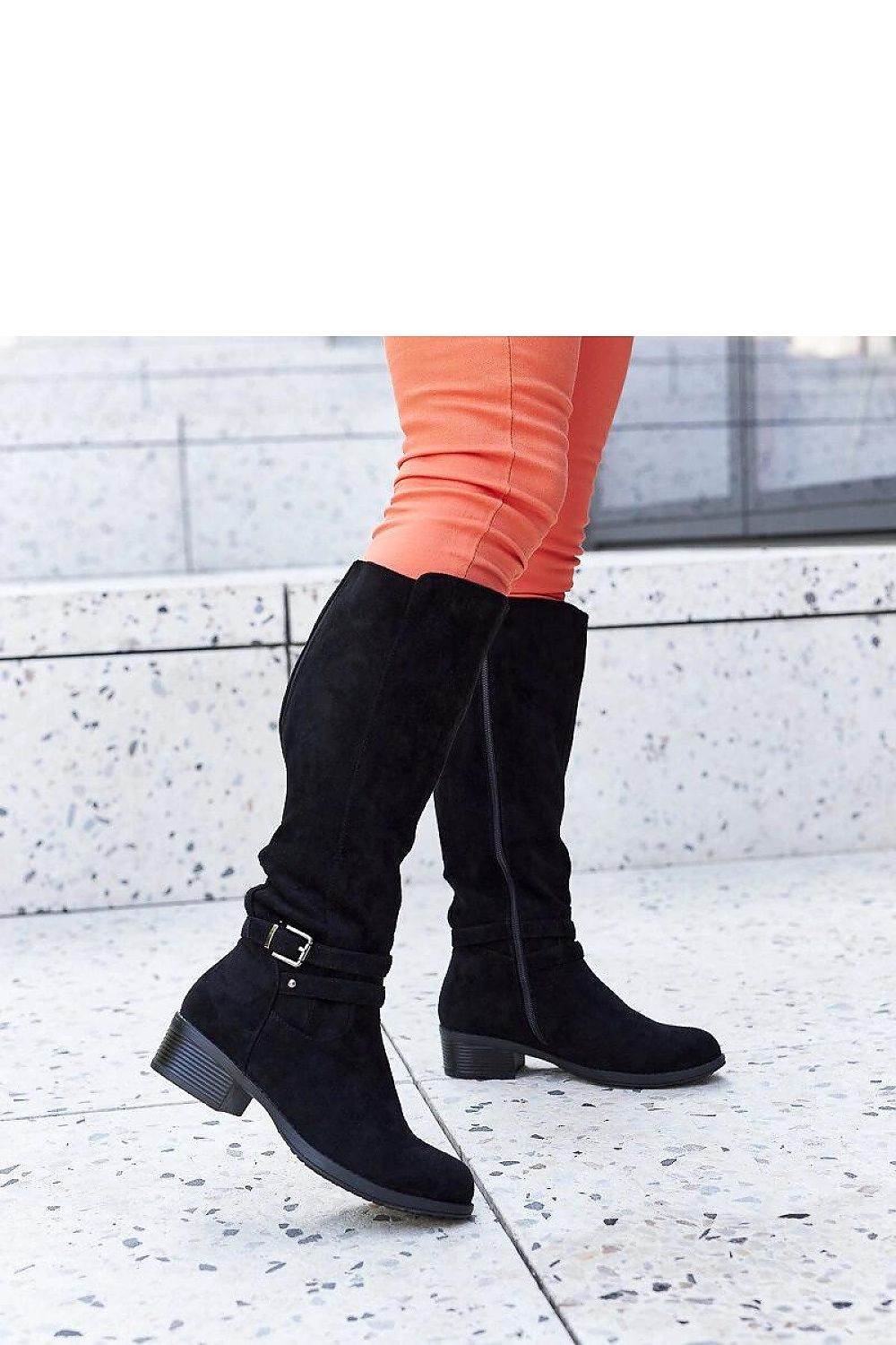 Stiefel Model 204767 Solea - Stay Covered