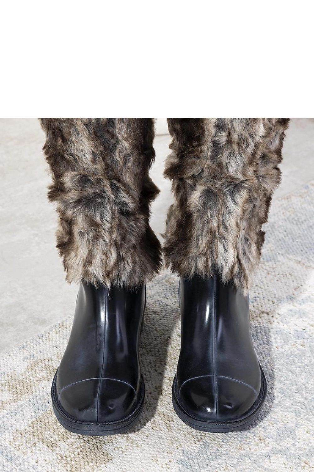 Stiefel Model 204783 Solea - Stay Covered