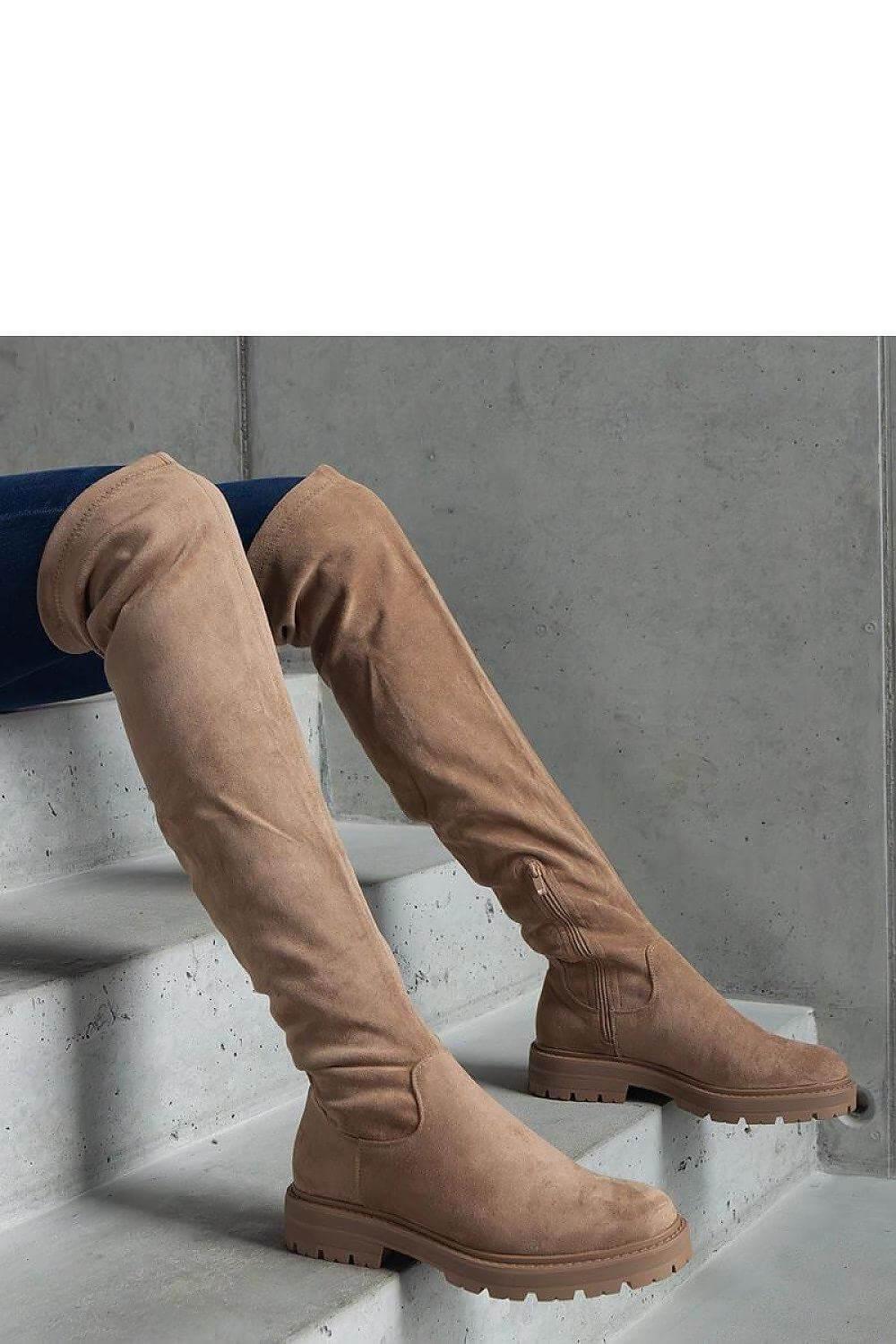 Stiefel Model 204698 Solea - Stay Covered