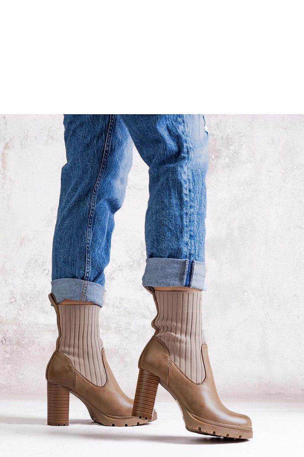 Stiefeletten mit Absatz Model 205041 Solea - Stay Covered
