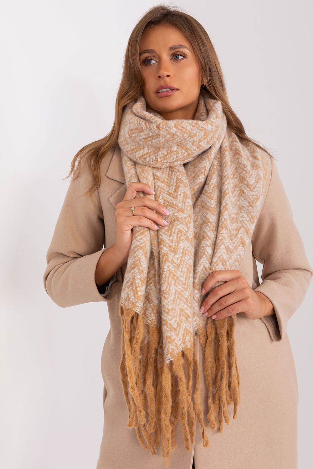 Schal Model 189231 AT - Stay Covered