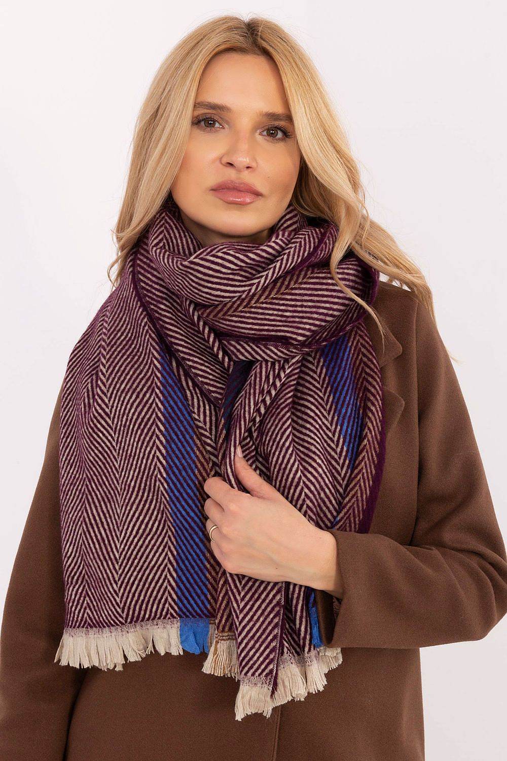 Schal Model 206037 AT - Stay Covered