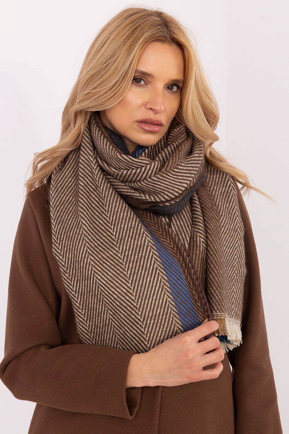 Schal Model 206037 AT - Stay Covered