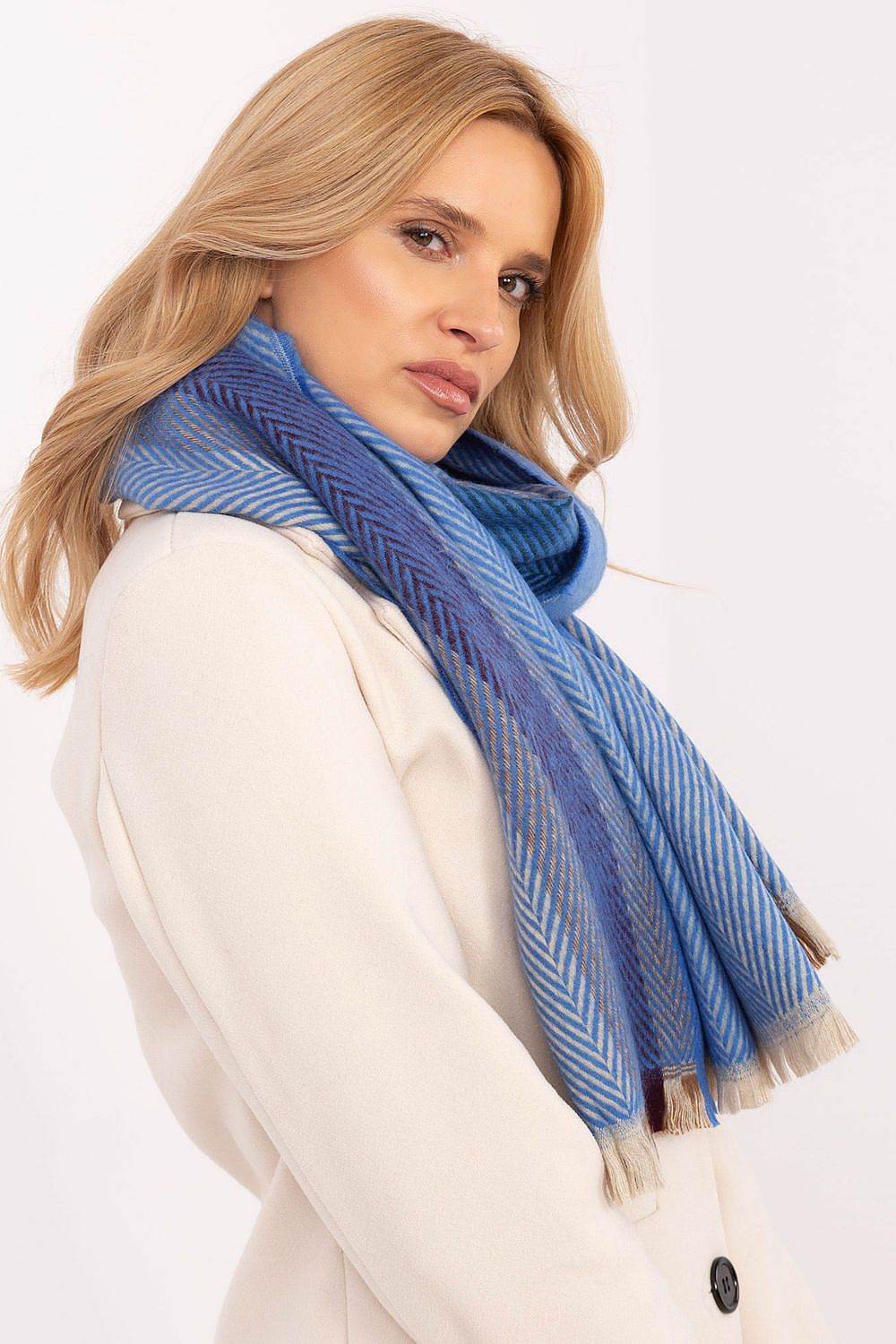 Schal Model 206037 AT - Stay Covered