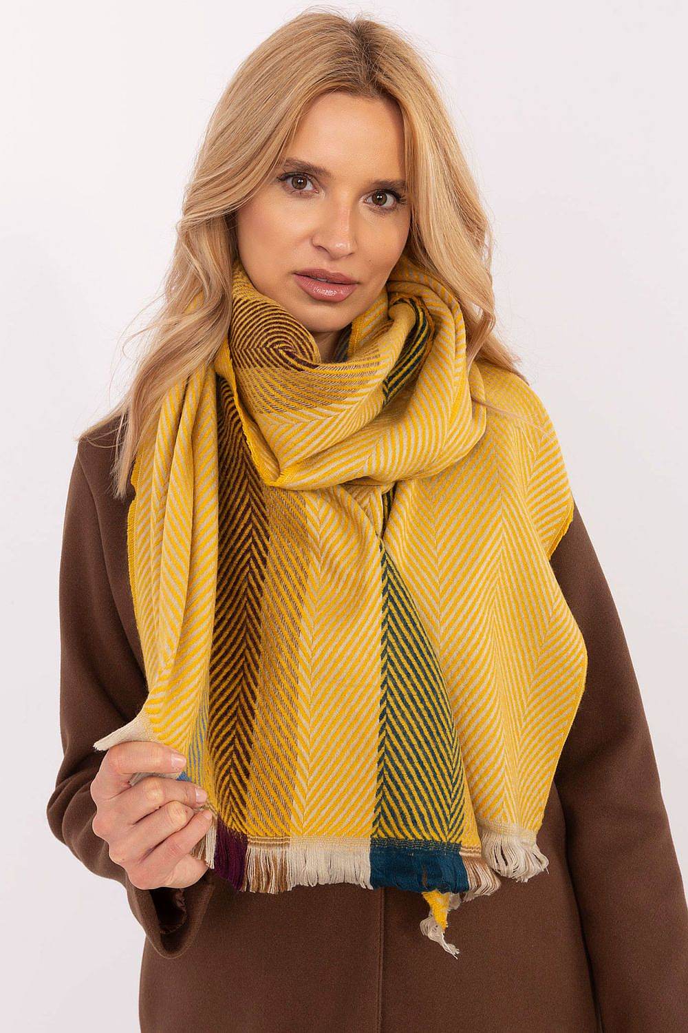 Schal Model 206037 AT - Stay Covered