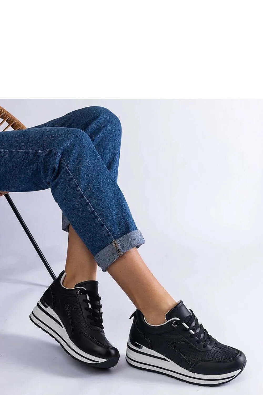 Sneakers Model 207107 Solea - Stay Covered - Stay Covered