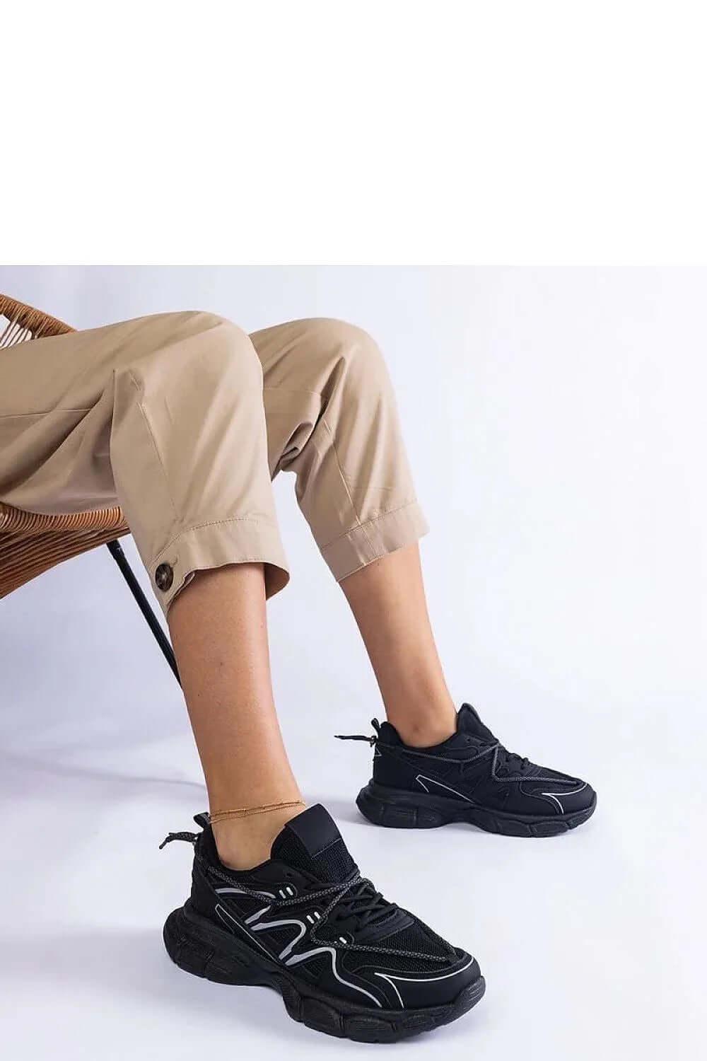 Sneakers Model 207124 Solea - Stay Covered - Stay Covered