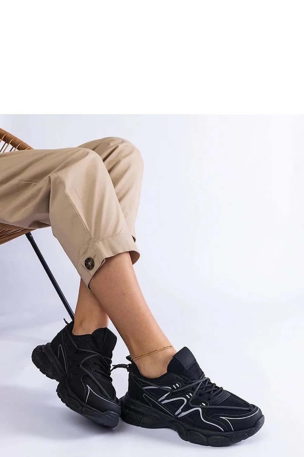 Sneakers Model 207124 Solea - Stay Covered - Stay Covered