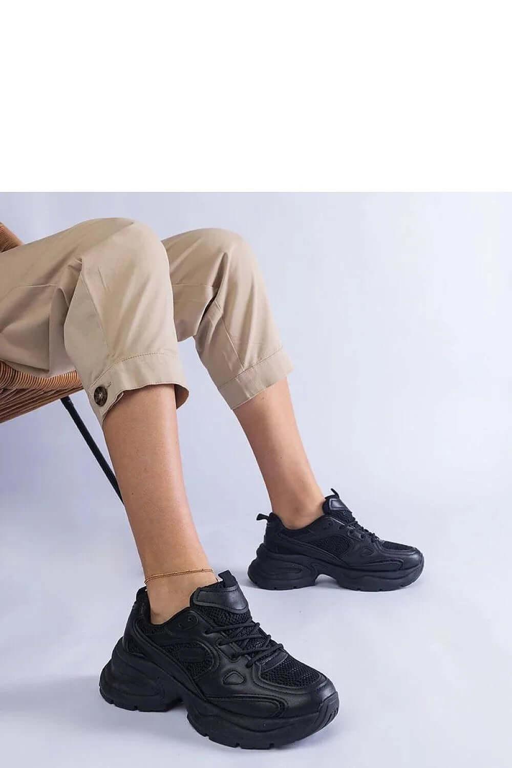 Sneakers Model 207130 Solea - Stay Covered - Stay Covered