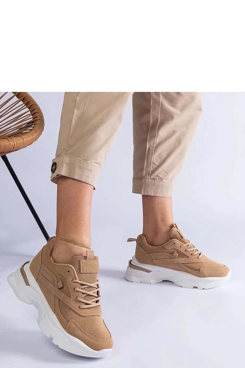 Sneakers Model 207132 Solea mit weißer Sohle - Stay Covered