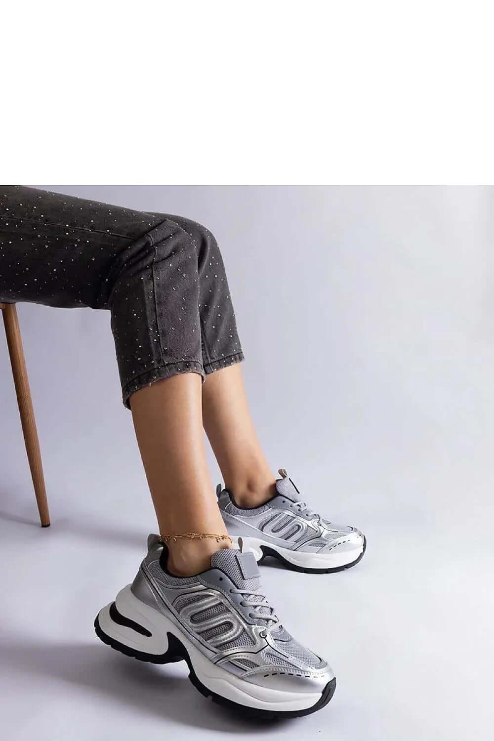 Sneakers Model 207146 Solea - Stay Covered - Stay Covered