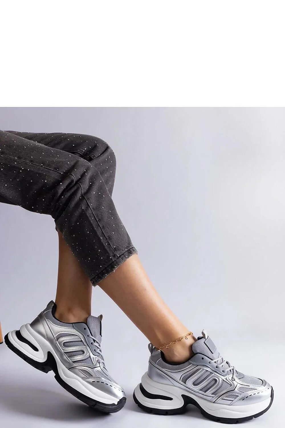 Sneakers Model 207146 Solea - Stay Covered - Stay Covered