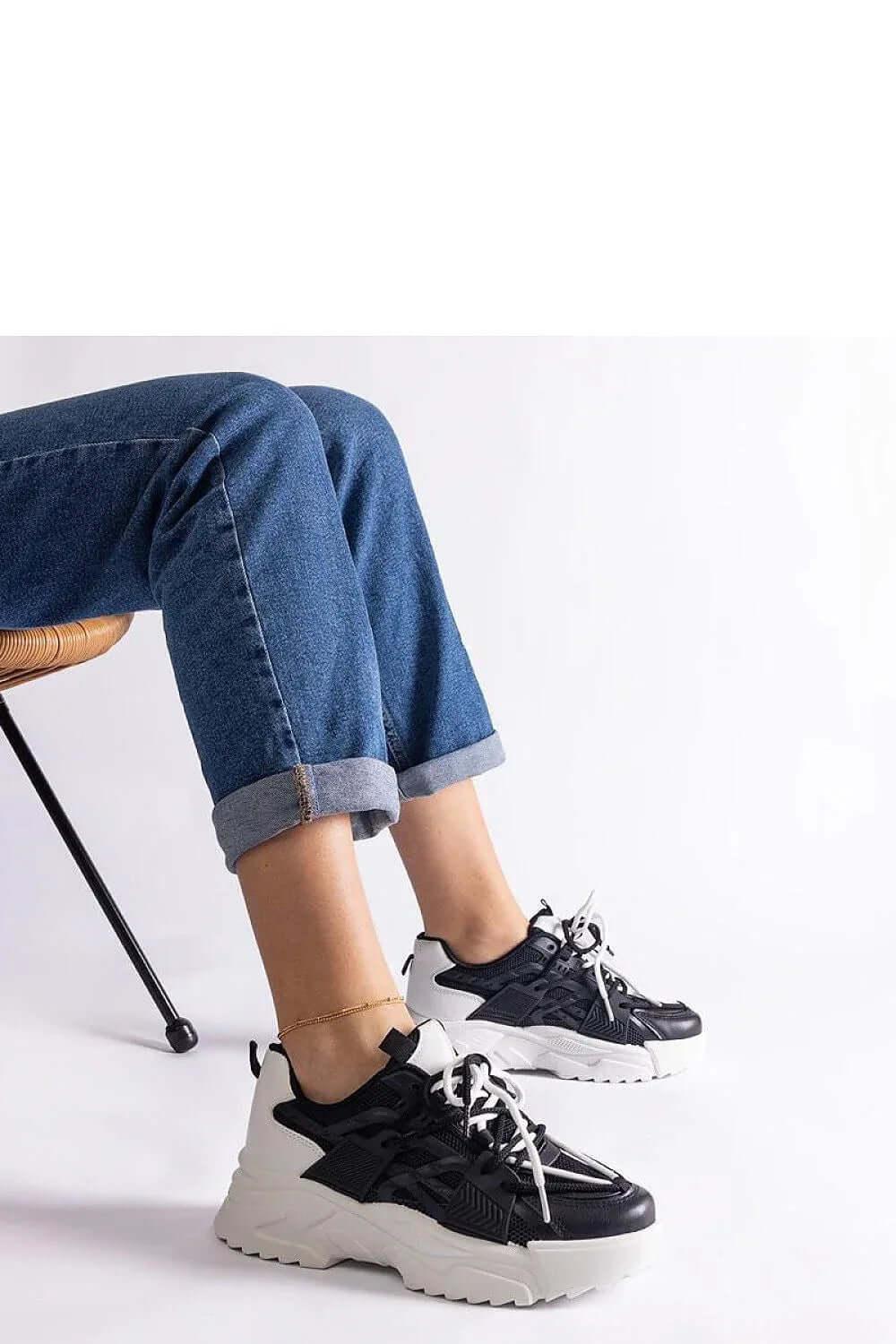 Sneakers Model 207155 Solea mit robuster Sohle - Stay Covered