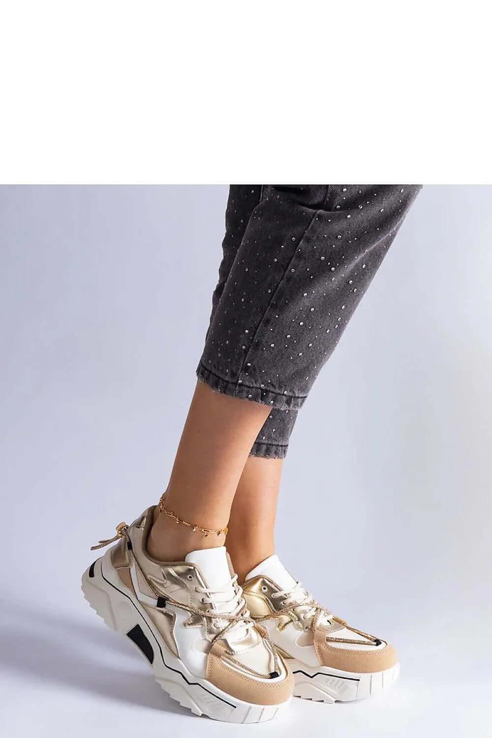 Sneakers Model 207131 Solea mit Zirkonia-Schnürsenkeln - Stay Covered