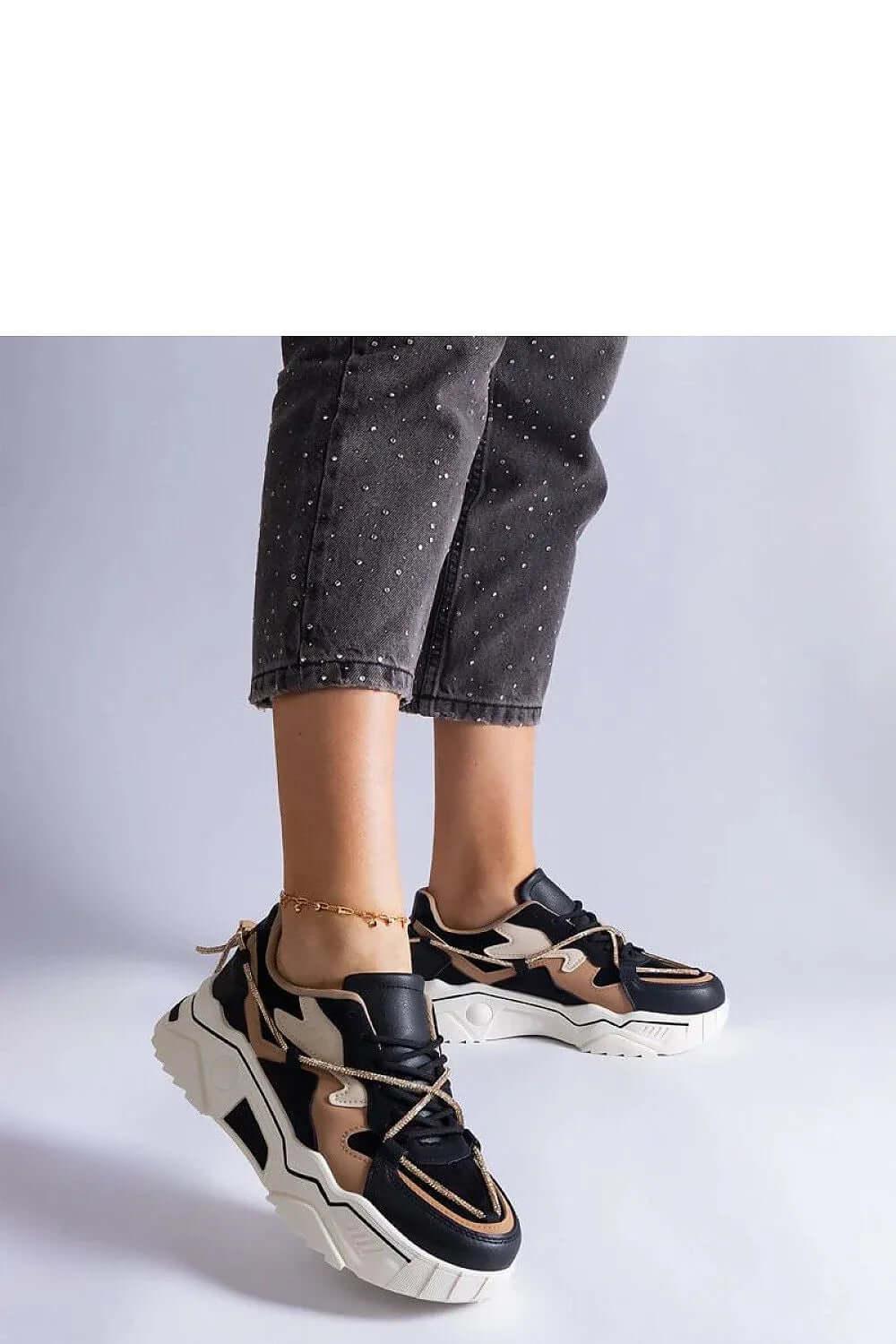 Sneakers Model 207131 Solea mit Zirkonia-Schnürsenkeln - Stay Covered