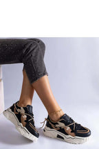 Sneakers Model 207131 Solea mit Zirkonia-Schnürsenkeln - Stay Covered