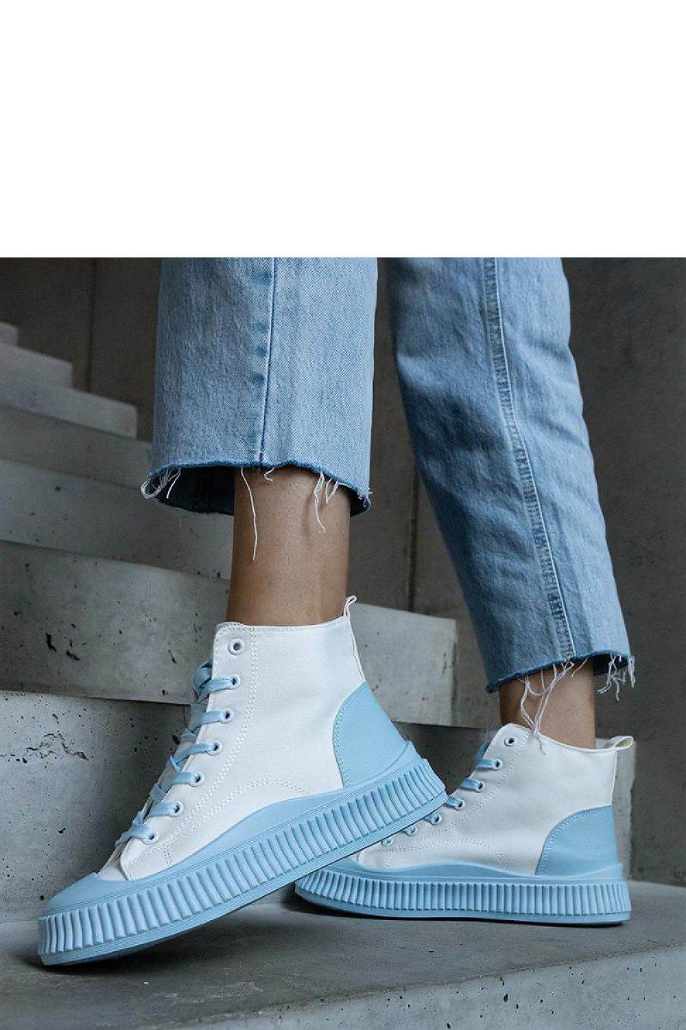 Sneakers Model 207205 Solea - Stay Covered