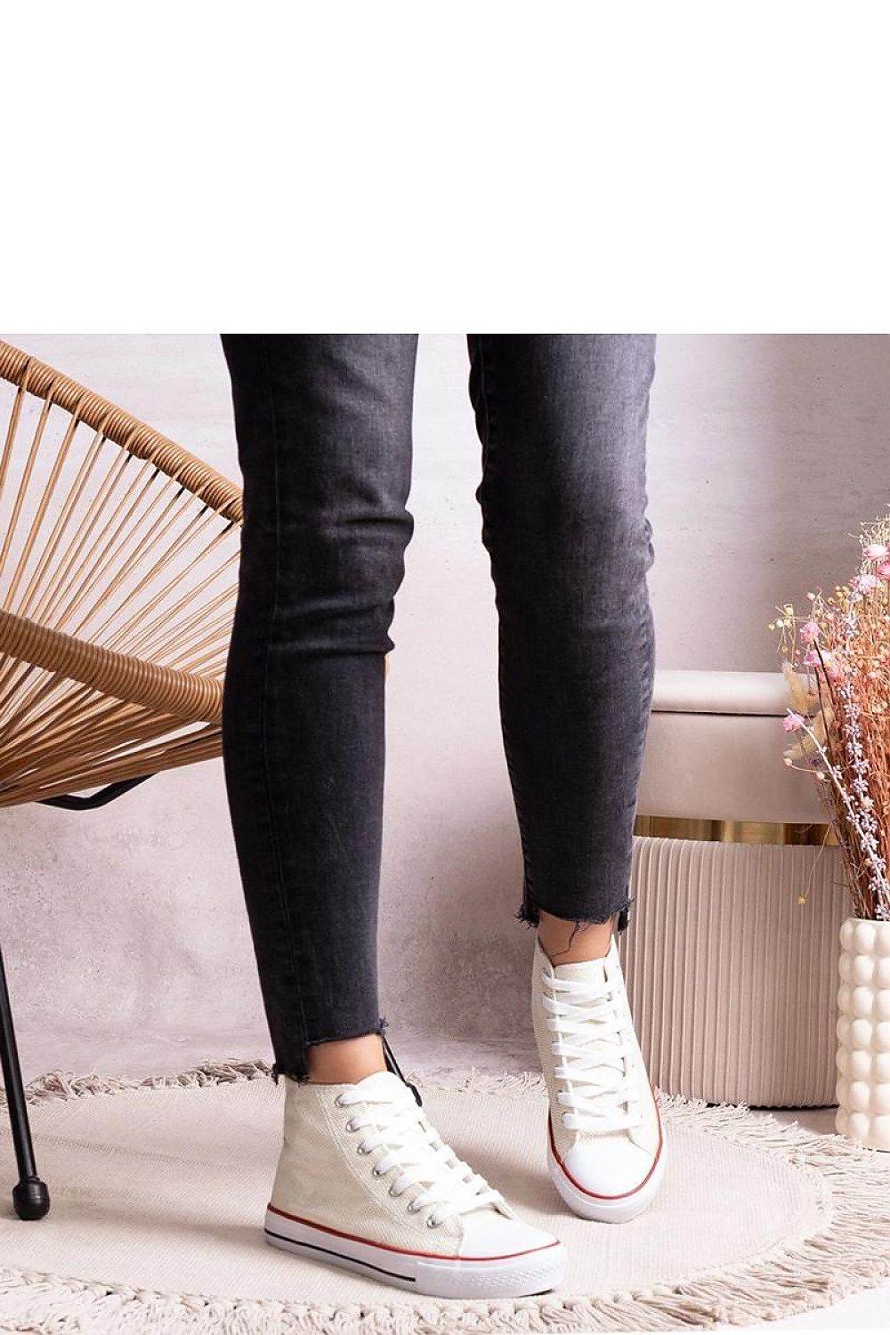 Sneakers Model 207210 Solea - Stay Covered