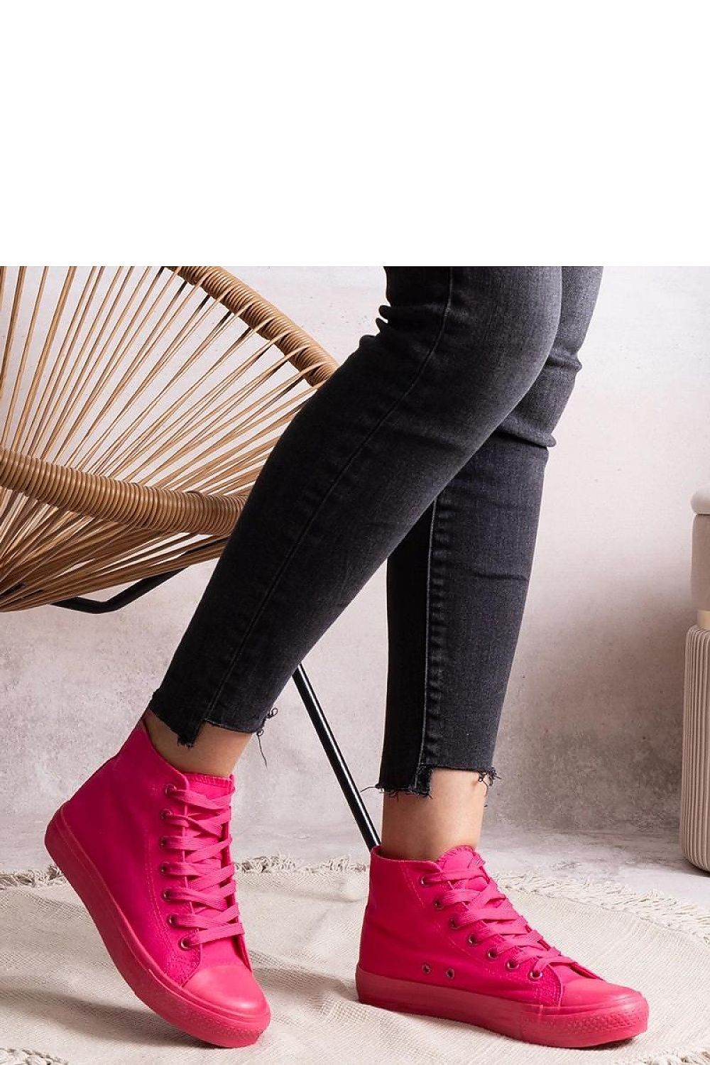 Sneakers Model 207214 Solea - Stay Covered