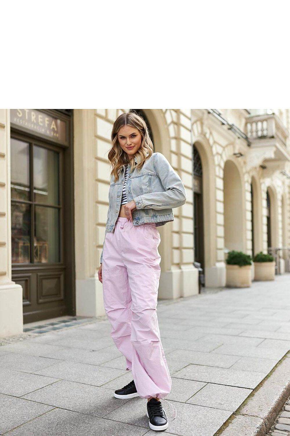 Sneakers Model 207295 Solea - Stay Covered