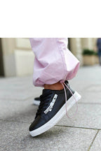 Sneakers Model 207295 Solea - Stay Covered