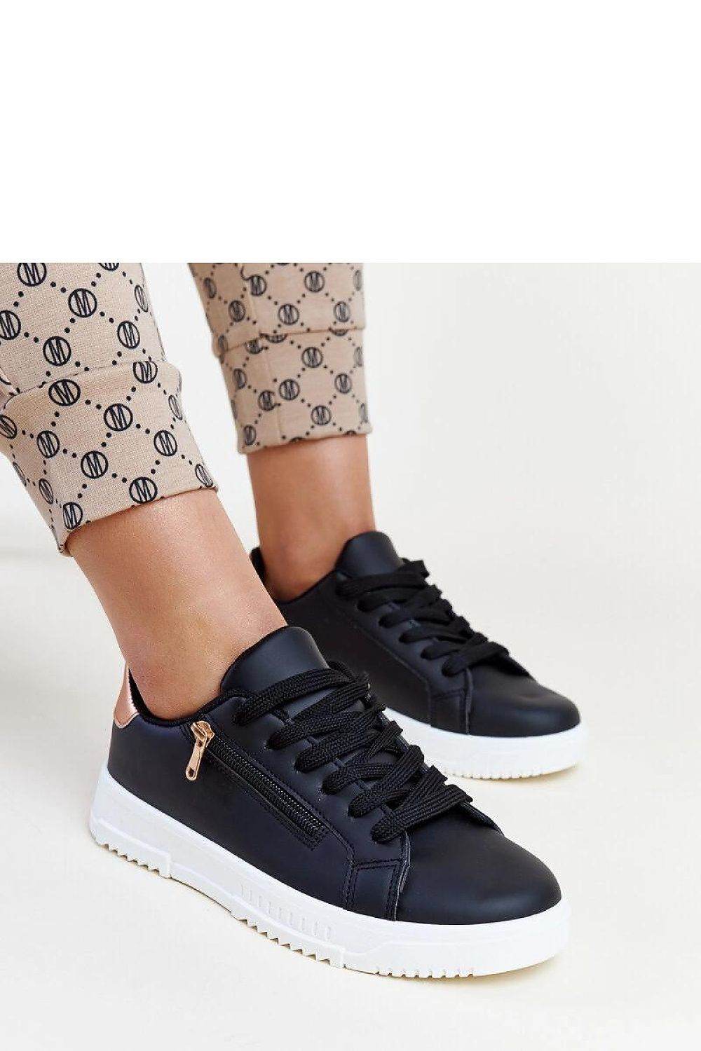 Sneakers Model 207307 Solea