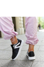 Sneakers Model 207308 Solea - Stay Covered