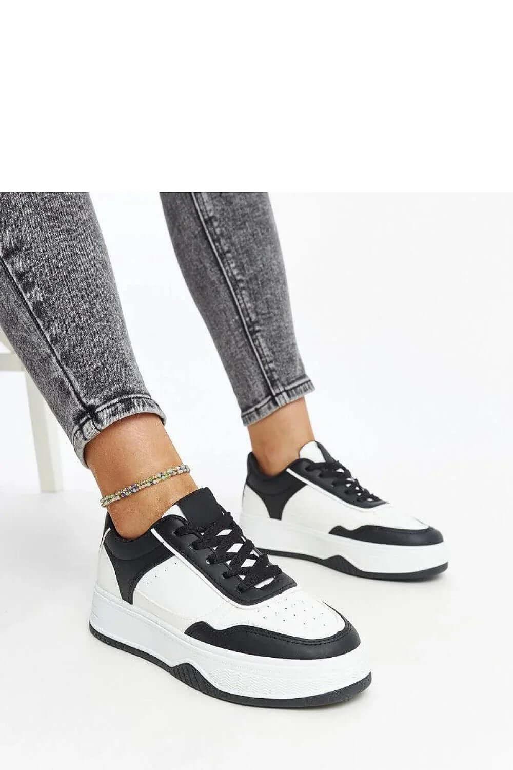 Sneakers Model 207412 Solea - Stay Covered - Stay Covered