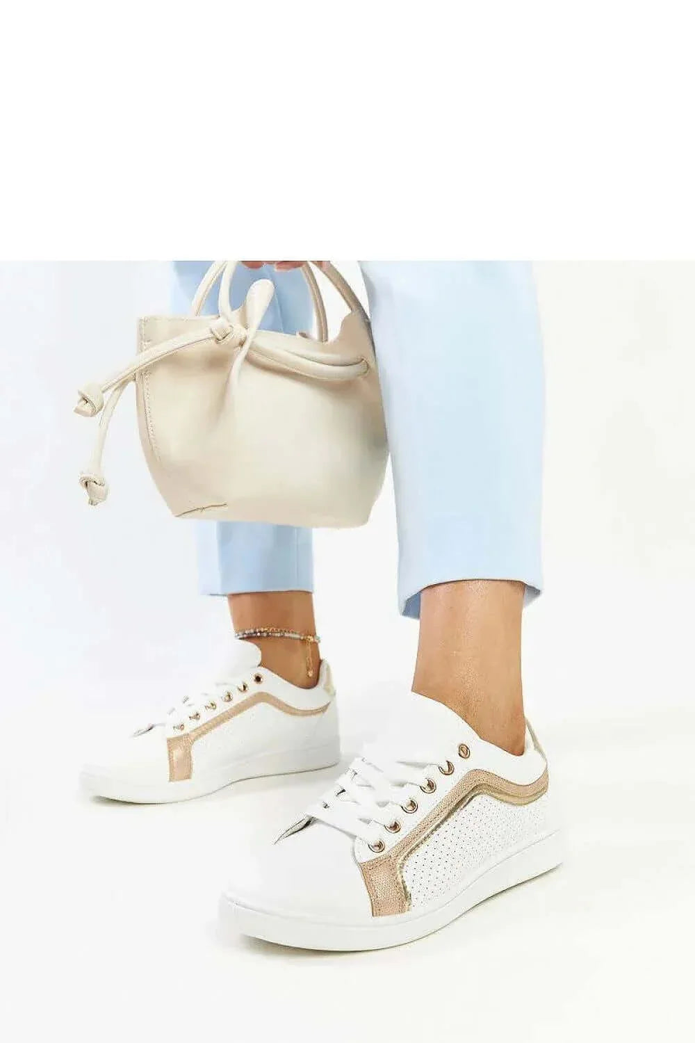 Sneakers Model 207434 Solea - Stay Covered