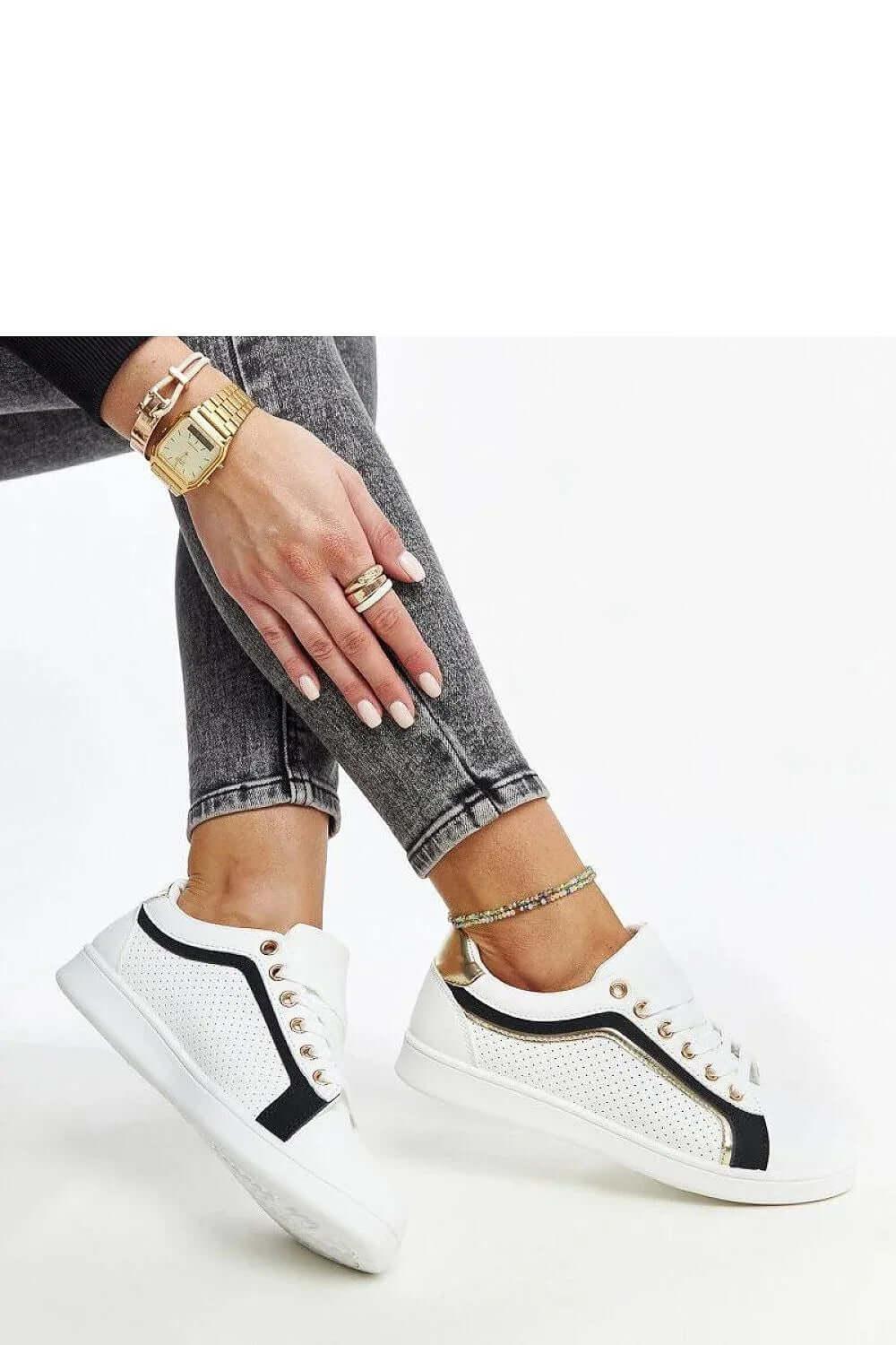 Sneakers Model 207434 Solea - Stay Covered