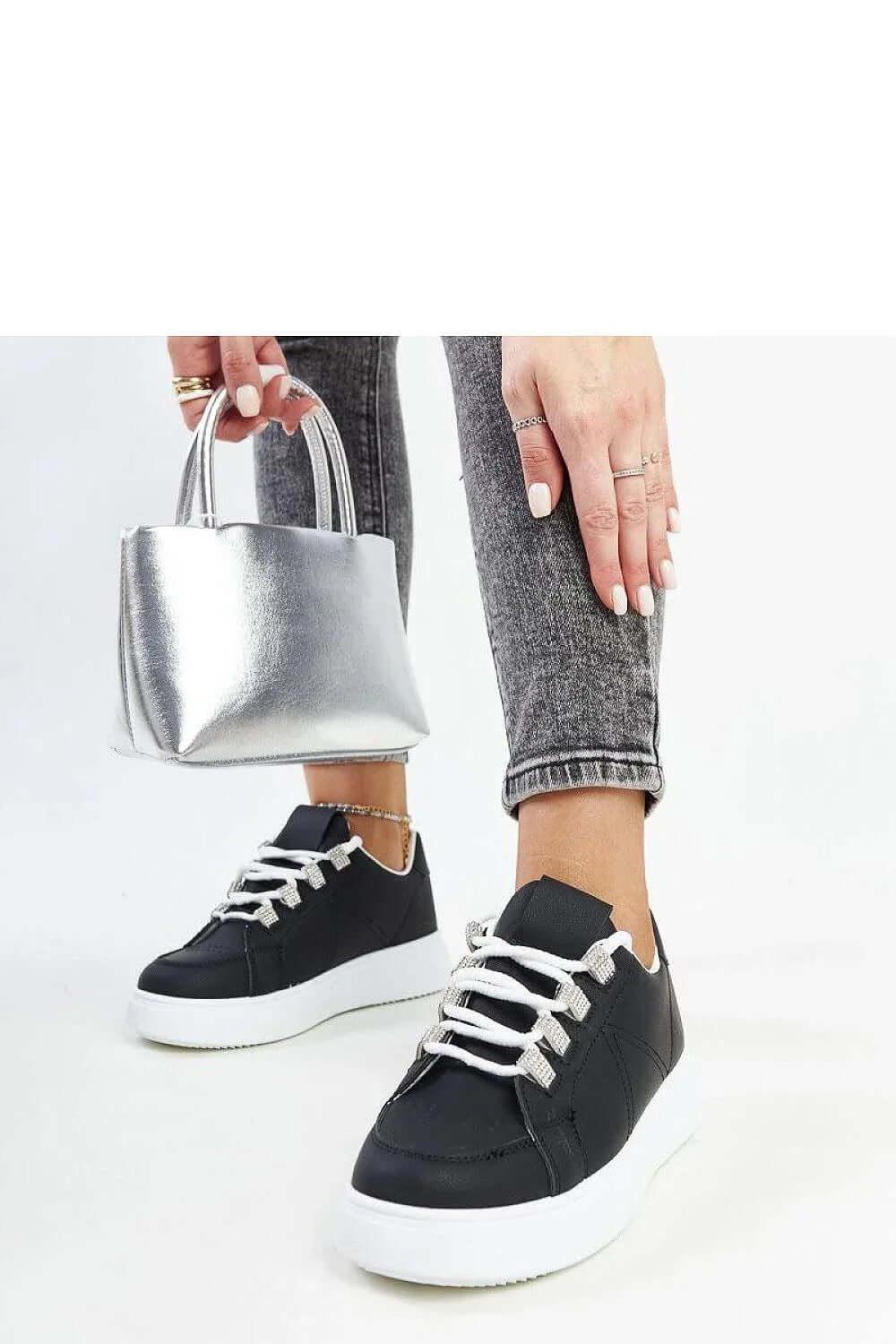 Sneakers Model 207441 Solea - Stay Covered - Stay Covered