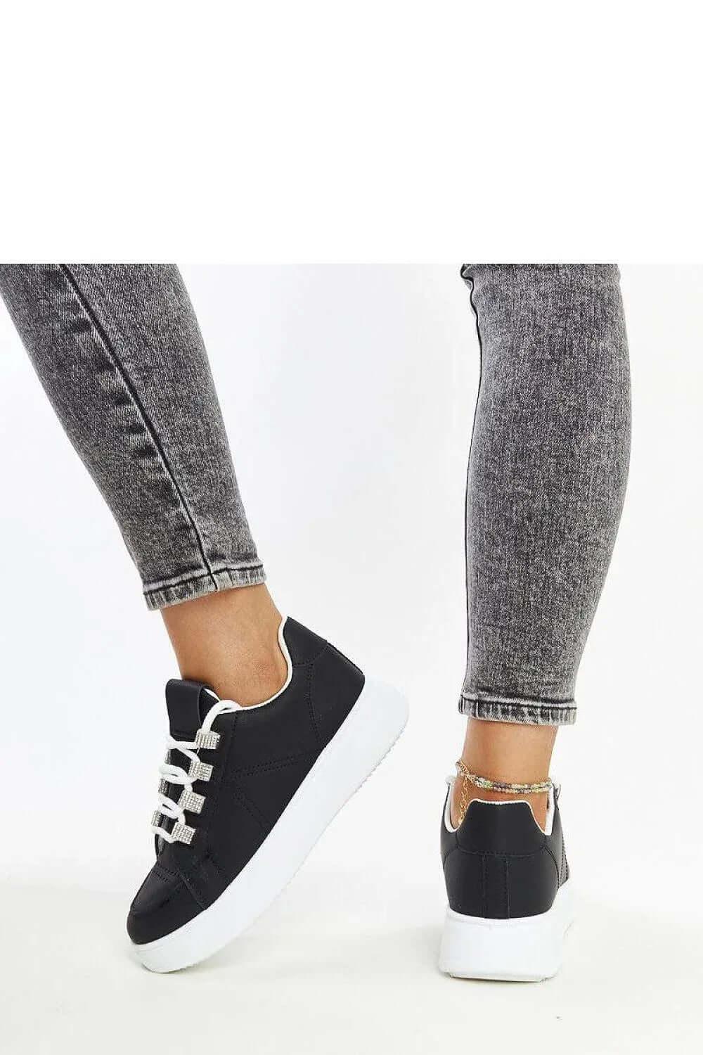 Sneakers Model 207441 Solea - Stay Covered - Stay Covered