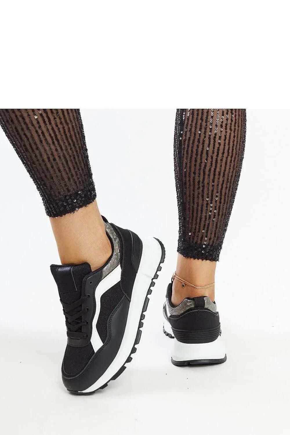 Sneakers Model 207467 Solea - Stay Covered - Stay Covered