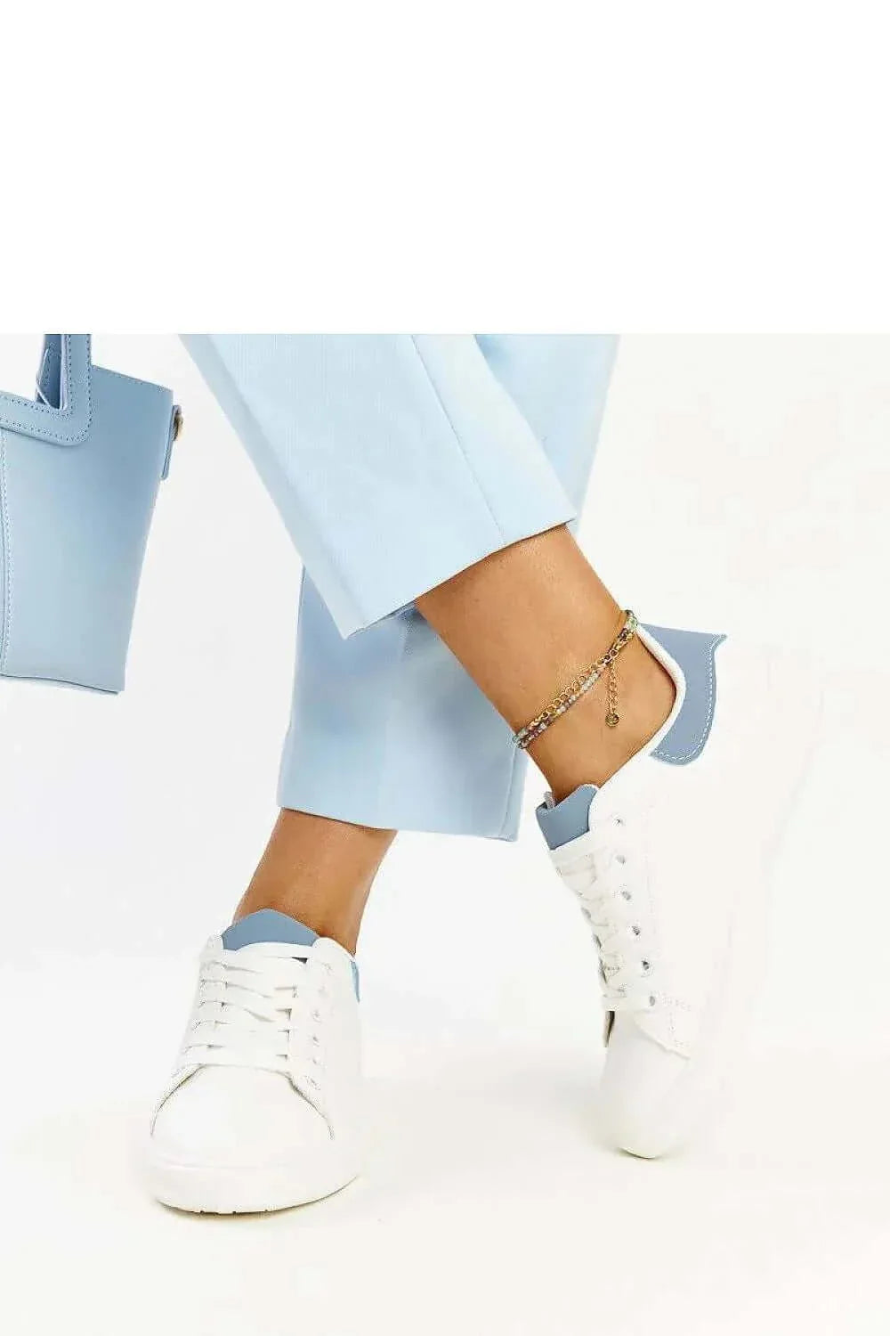 Sneakers Model 207472 Solea - Stay Covered - Stay Covered