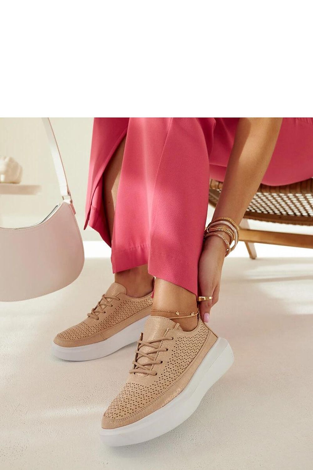  Sportliche Schuhe auf Plattform model 207539 Solea 